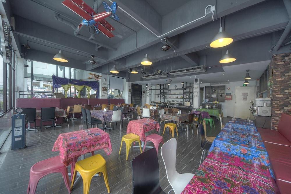 Arenaa Batik Boutique Hotel Kuantan Buitenkant foto
